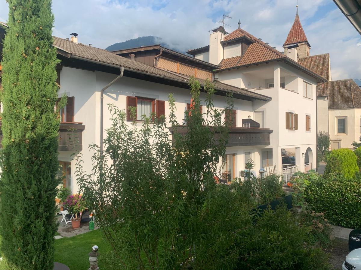 Haus Sankt Peter Appartement Lana Buitenkant foto