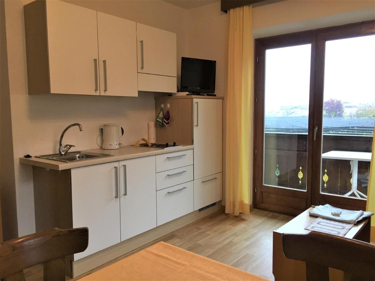 Haus Sankt Peter Appartement Lana Buitenkant foto