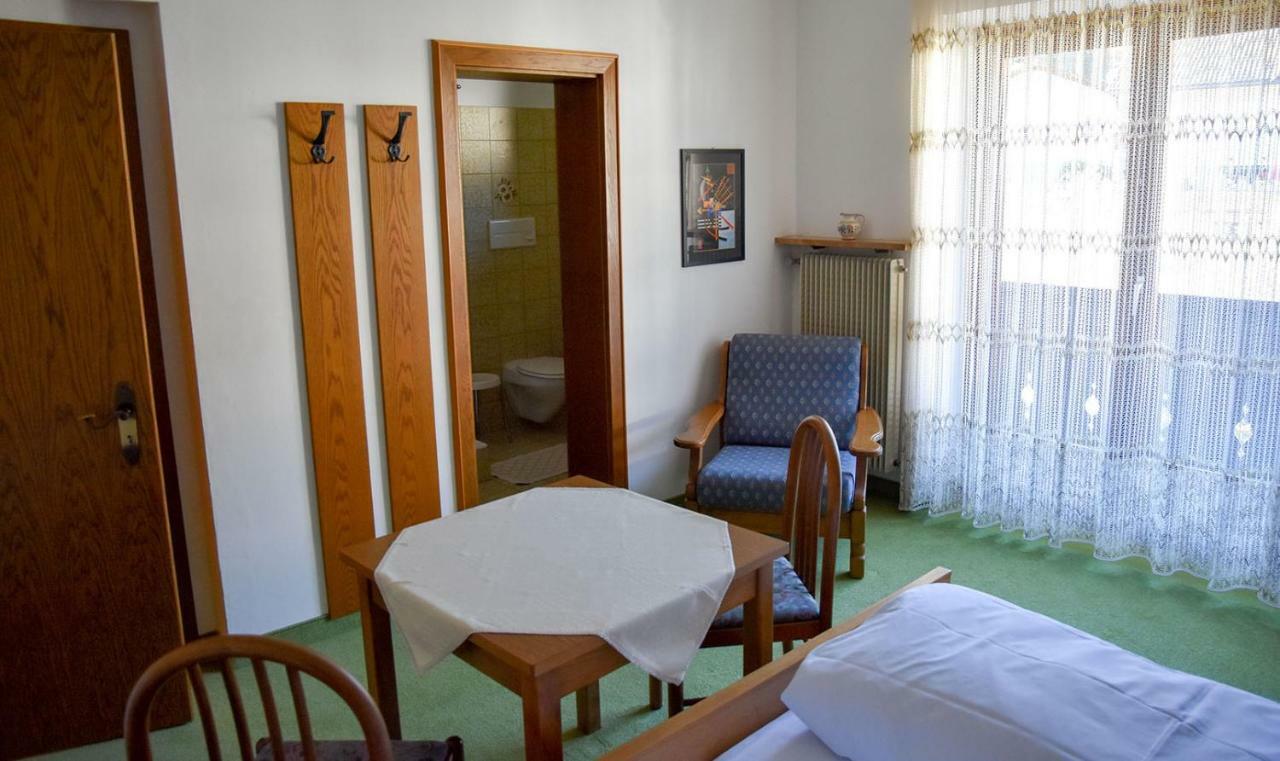 Haus Sankt Peter Appartement Lana Buitenkant foto